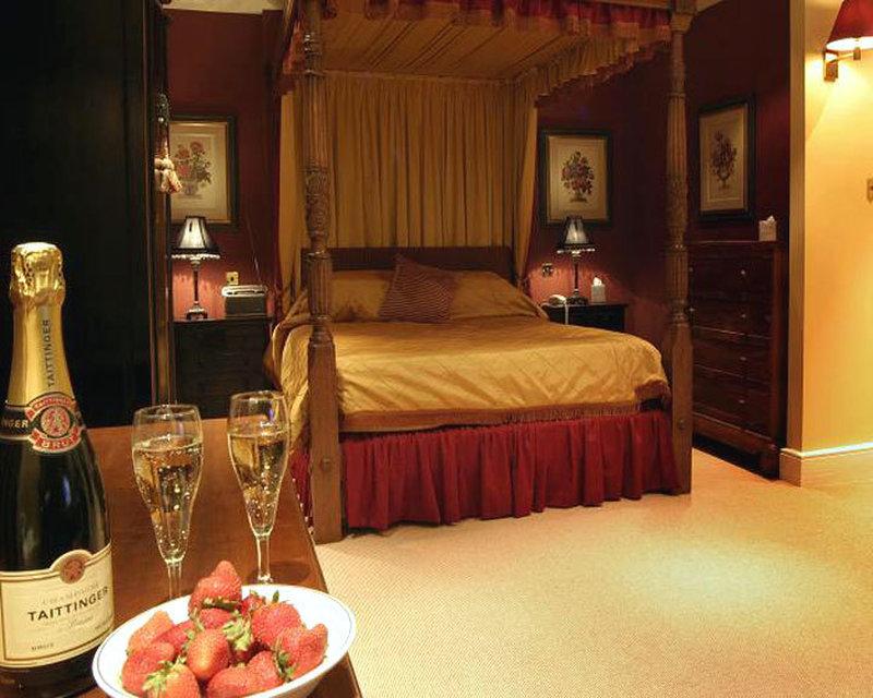 Hurtwood Hotel Peaslake Habitación foto